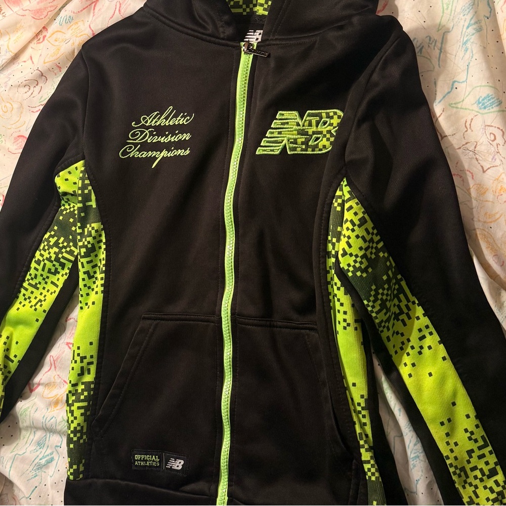 New Balance Black & Neon Green Pixel-Accent Kids Hoodie